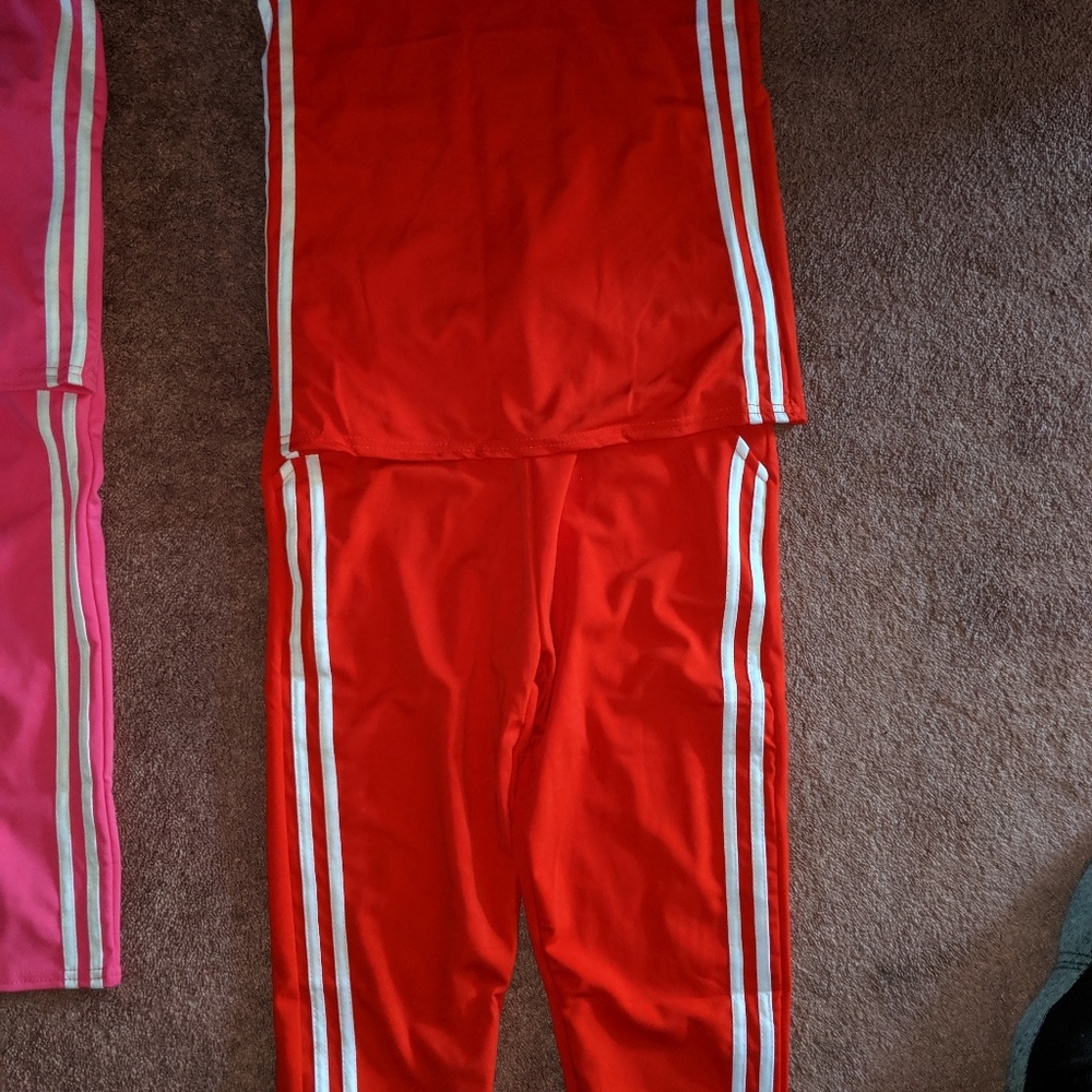 WOMEN JOGGER SETS MENS POLO AND NIKE TEES - Picture 4 of 7